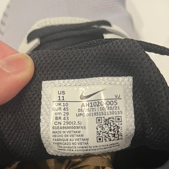 Men's White Nike Zoom Rival M 9  Track Shoe - AH1020-005 (2021) - Picture 8 of 8